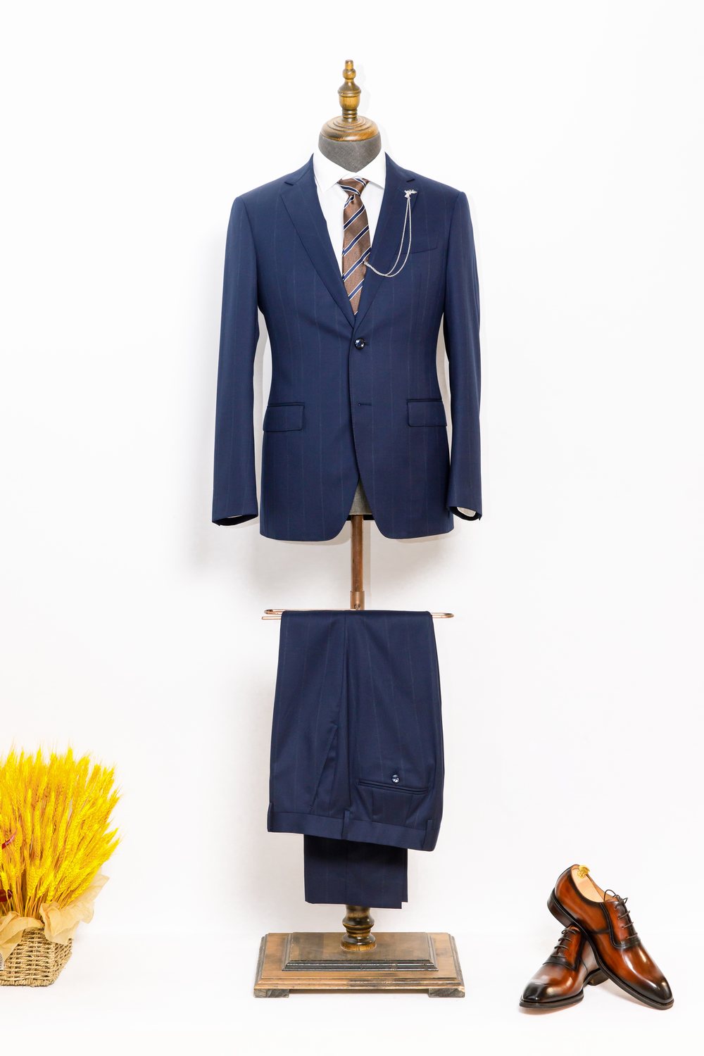 隱格商務(wù)西服